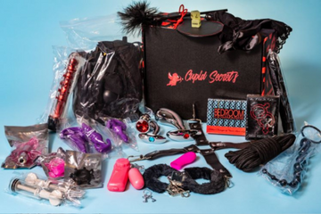 Lesbian Couple 12-Month Prepaid Gift Box
