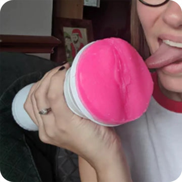 Clone-A-Pussy In Home Molding Kit in Hot Pink